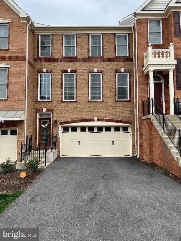 Building Photo - 4204 Lariat Way