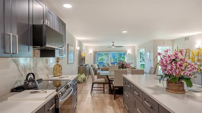 Building Photo - 5757 Gulf of Mexico Dr