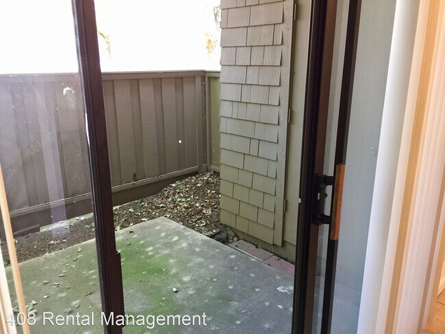 Building Photo - 1 br, 1 bath House - 5711 Makati Circle #B