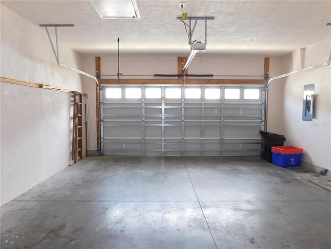 Building Photo - 5156 NW 21st Dr