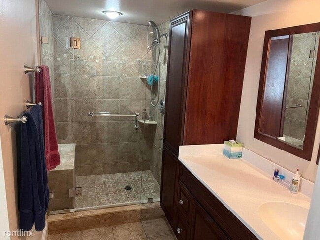 Building Photo - 3 br, 2.5 bath House - 1503 15th Ter # 1503