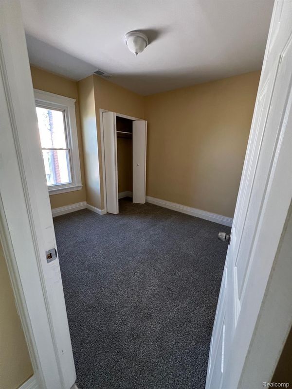 Building Photo - 4510 High St