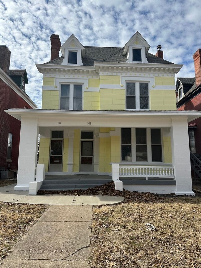 Building Photo - 308-310 S 12th St