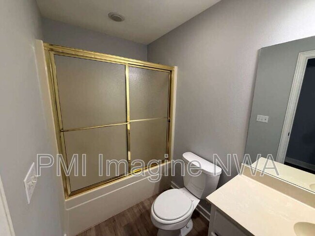 Building Photo - 88 E Cydnee St