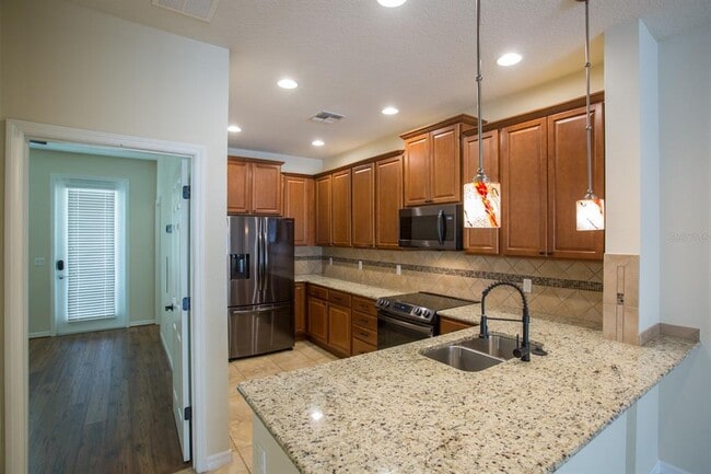 Building Photo - 12105 Breda Ln