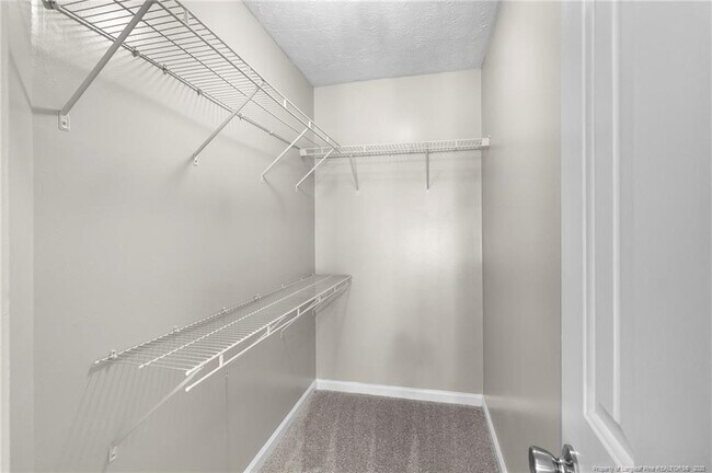 Building Photo - 324 Nettletree Ln