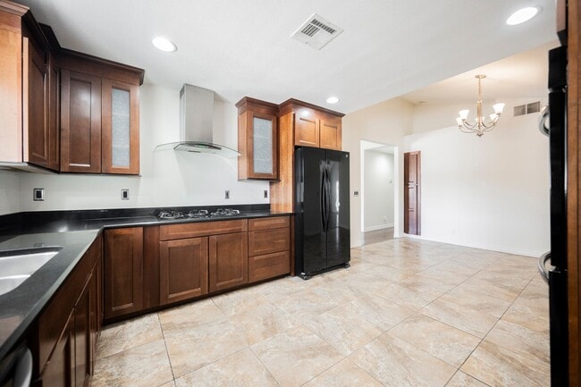 Building Photo - Charming 3-Bedroom Rental with Pool, Firep...