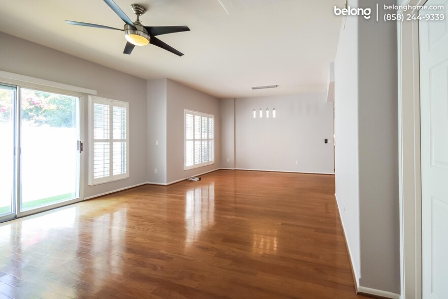 Building Photo - 8641 Via Mallorca