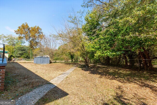 Building Photo - 4010 Emerald Lake Dr