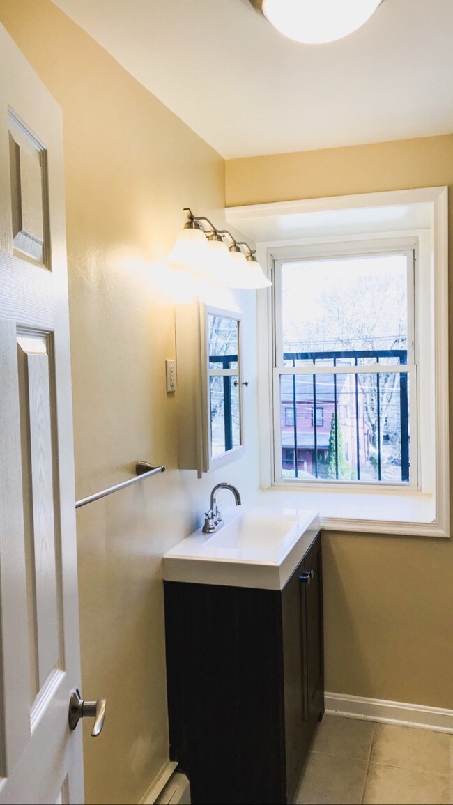 Building Photo - 253 County Rd 627