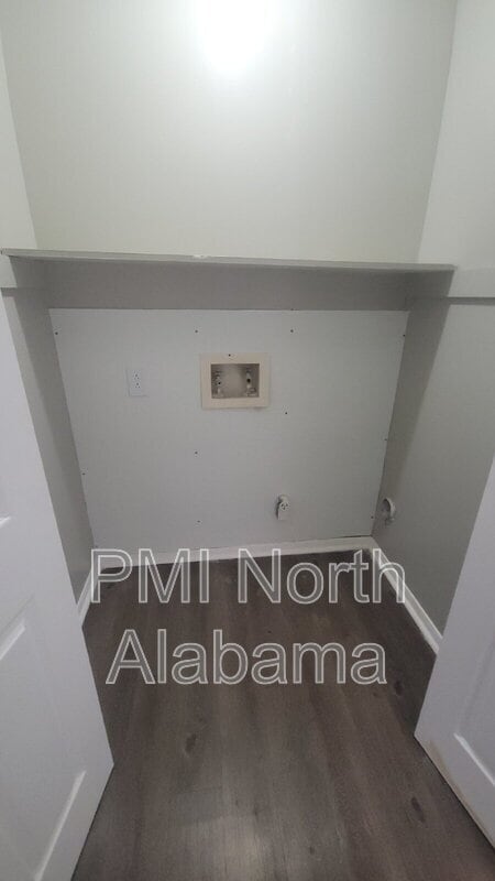 Building Photo - 906 Candlewood Dr NW