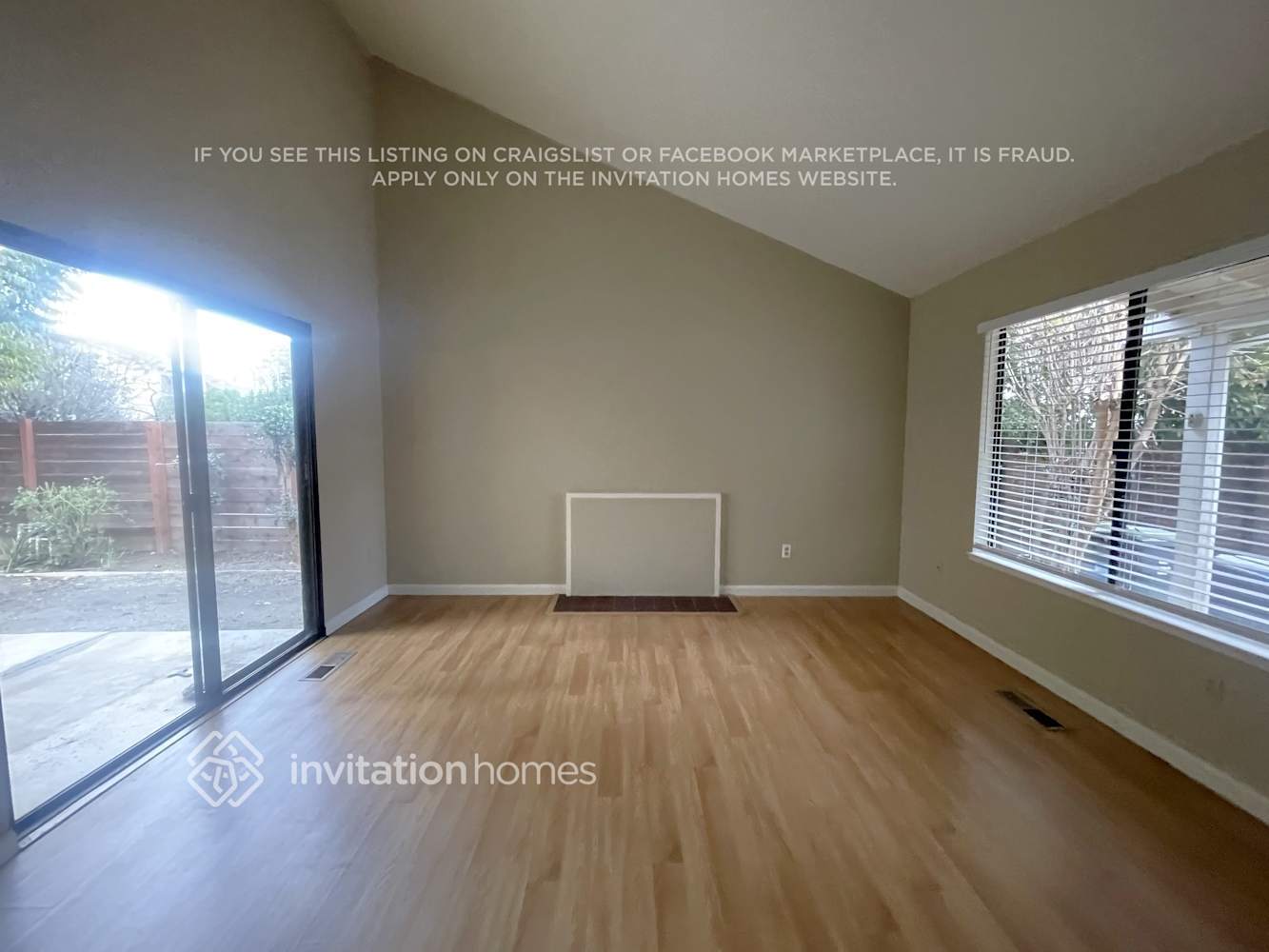 Building Photo - 1119 Hartford Pl