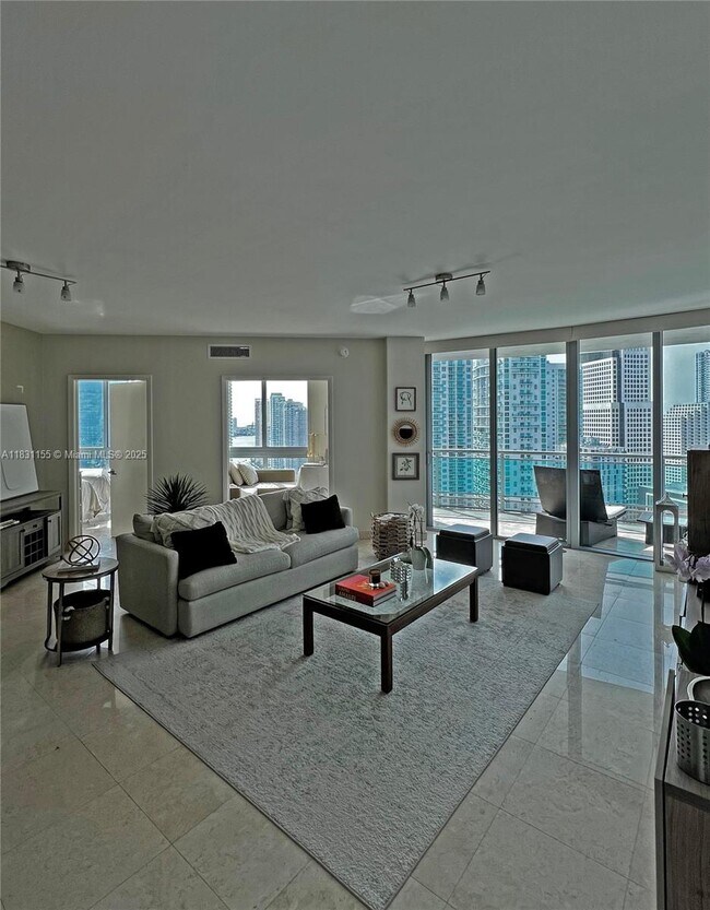 Building Photo - 350 S Miami Ave