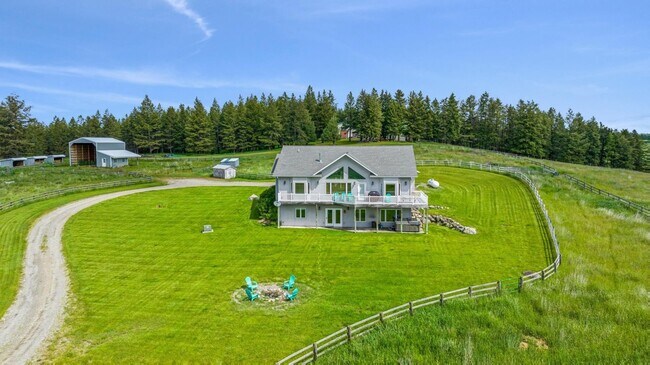 Primary Photo - 5-bedroom, 3-bathroom furnished home in Ka...