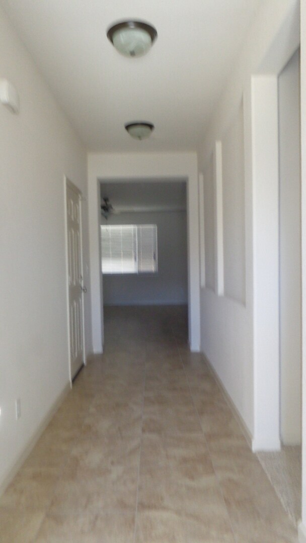 Building Photo - 5536 Summer Land Dr