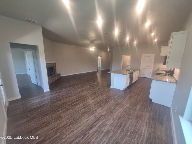 Building Photo - 2144 Kirksey Ave