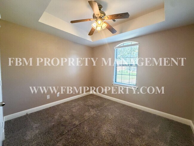 Building Photo - 163 Highland Dr