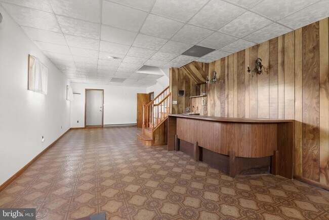 Building Photo - 4816 Bucks School House Rd