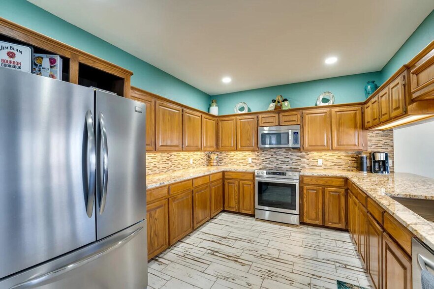 Building Photo - 15237 Isabella Ct