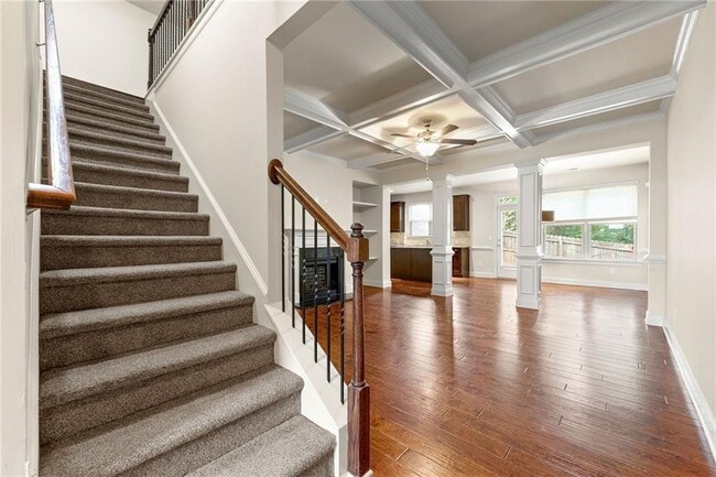 Building Photo - 2462 Whiteoak Run