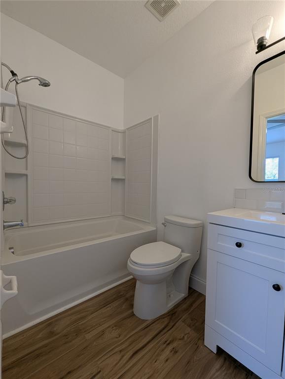 Building Photo - 15819 Fishhawk Falls Dr