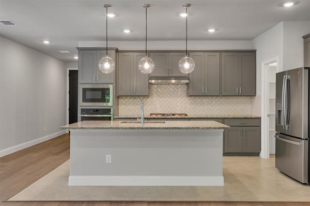 Building Photo - 3609 San Clemente Dr