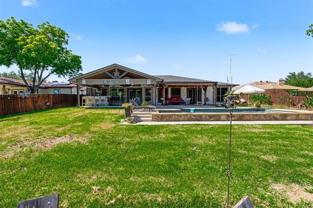 Building Photo - 3801 Quail Run