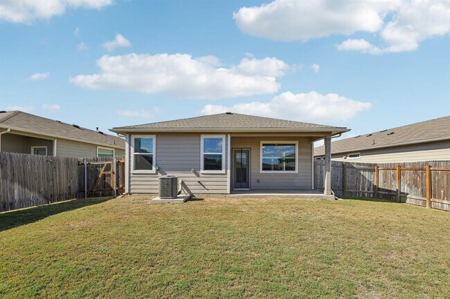 Building Photo - 523 Millbrook Blvd