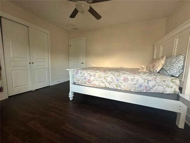 Building Photo - 630 Glenish CT