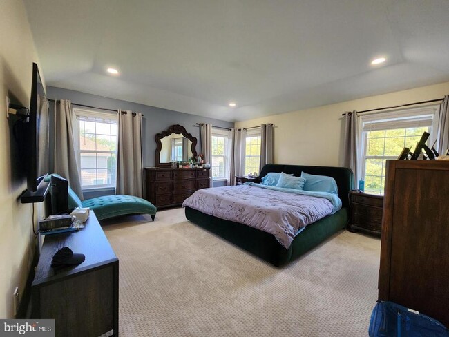 Building Photo - 498 Palmer Farm Dr