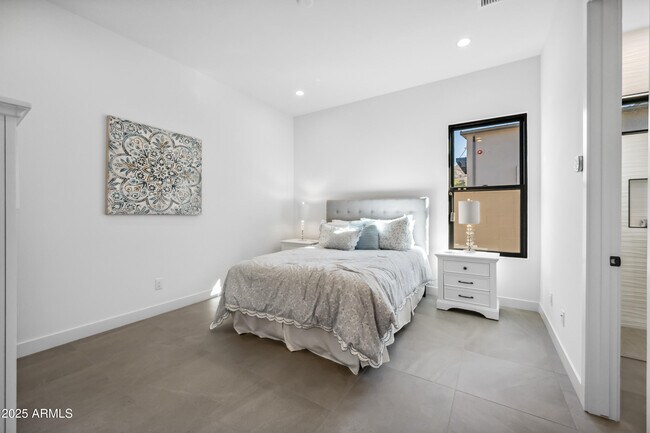 Building Photo - 12746 E Casitas Del Rio Dr