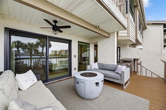 Building Photo - 160 Marina Del Rey Ct