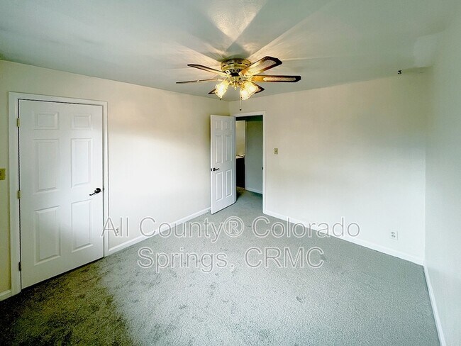 Building Photo - 1217 Cumberland St