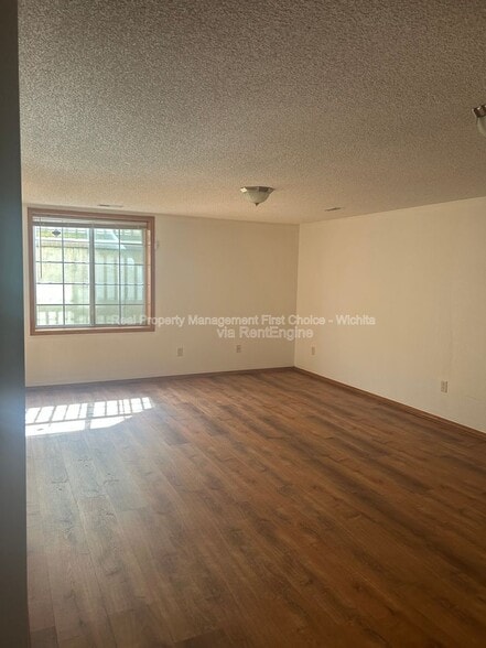 Building Photo - 10805 E Funston St