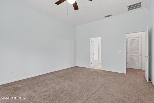Building Photo - 872 Collinswood Dr W