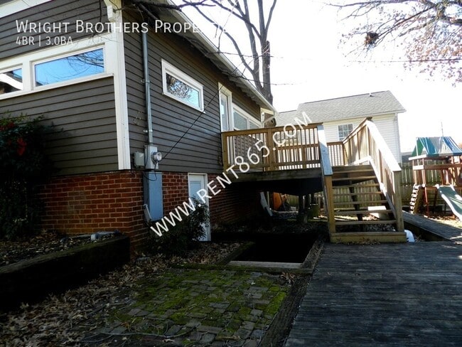 Building Photo - 2215 Highland Ave