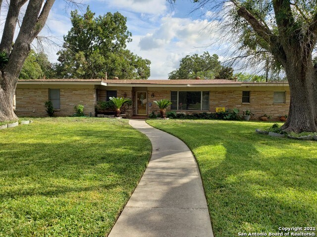 Primary Photo - 600 Antler Dr