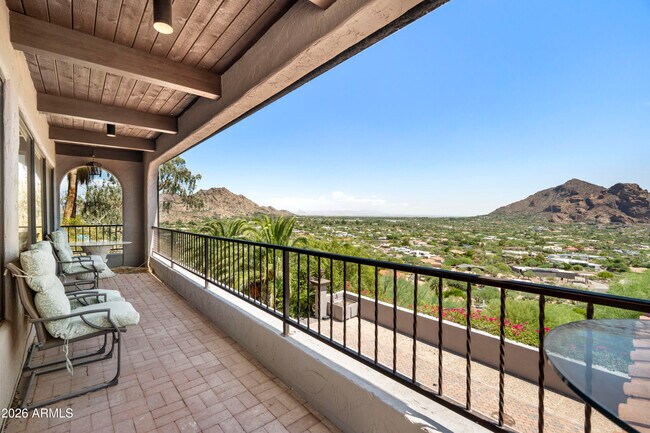 Building Photo - 6900 N Highlands Dr