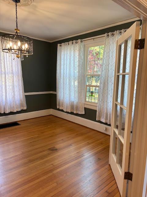 Building Photo - 613 S York St