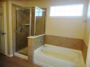 Building Photo - 15008 Fernhill Dr