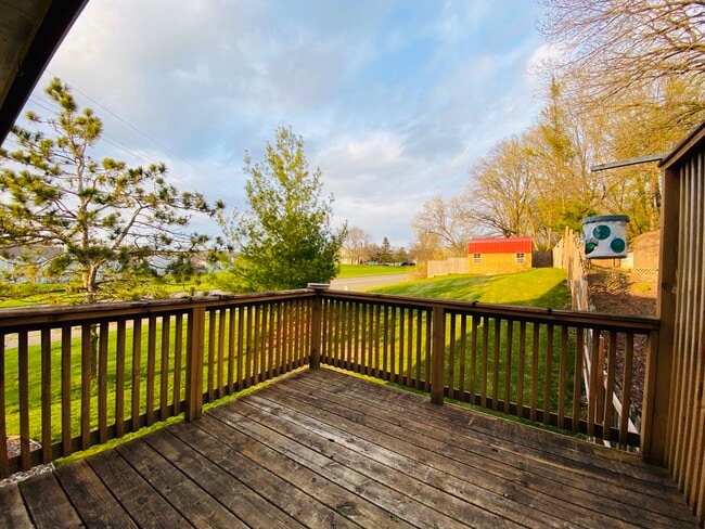 Building Photo - 2497 Copper Cliff Trail
