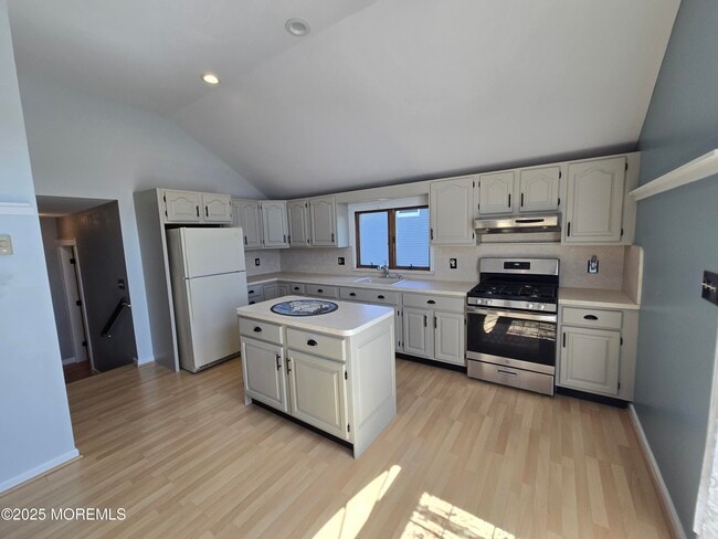 Building Photo - 510 Belgrove Dr