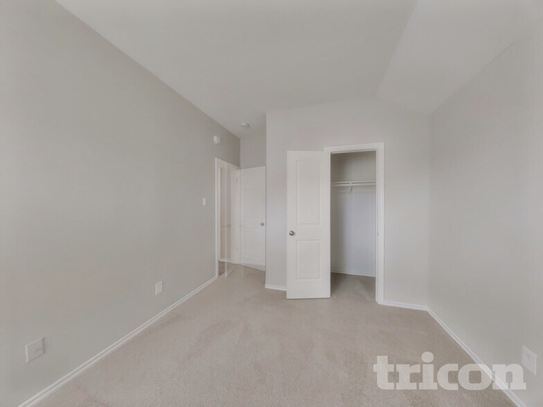 Building Photo - 1411 Seagler Pond Ln