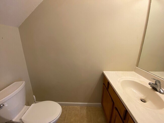 Building Photo - Available August 26th, 2026!