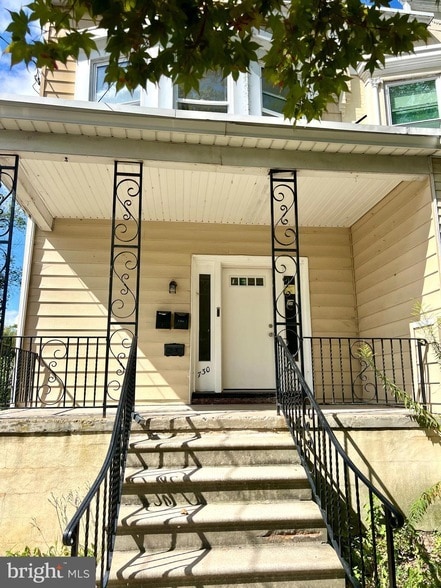 Building Photo - 730 Richey Ave