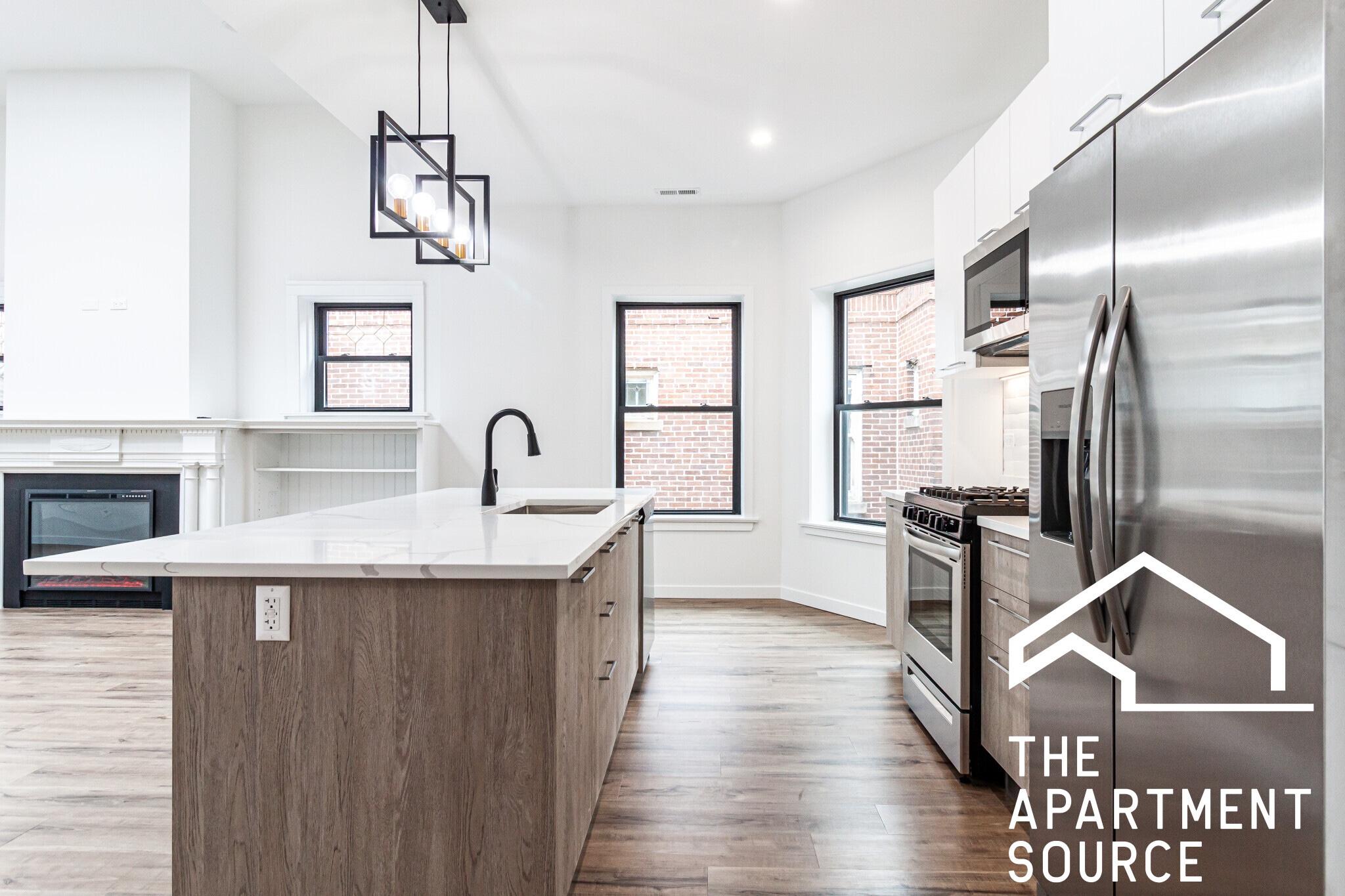 Building Photo - 1428 W Jonquil Ter