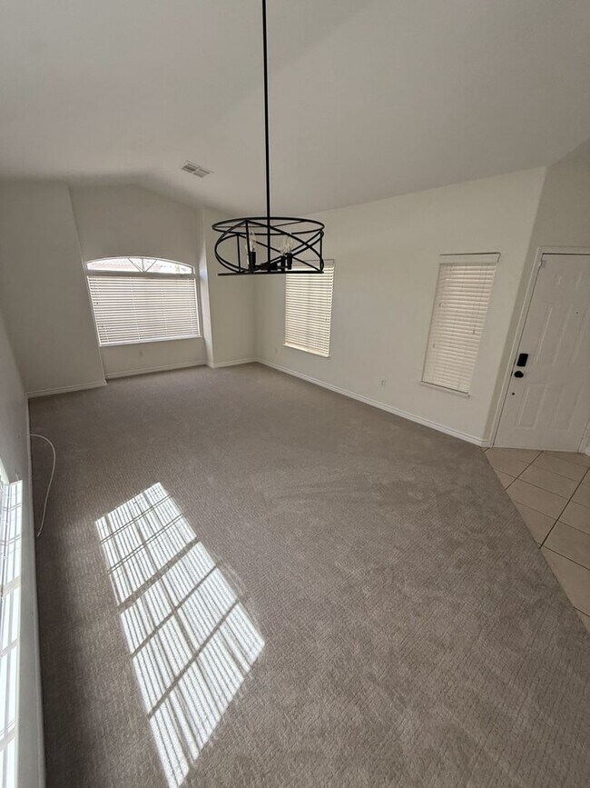 Building Photo - 8960 Tumbling Pebble Way