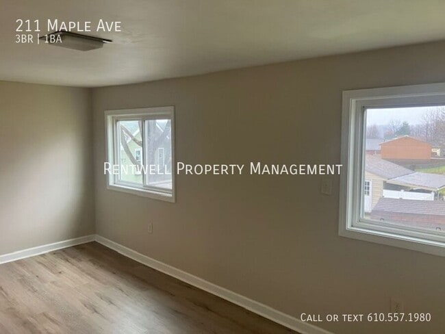 Building Photo - 211 Maple Ave