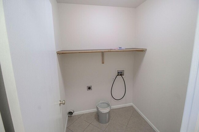 Building Photo - 1603 E Smiley Ln