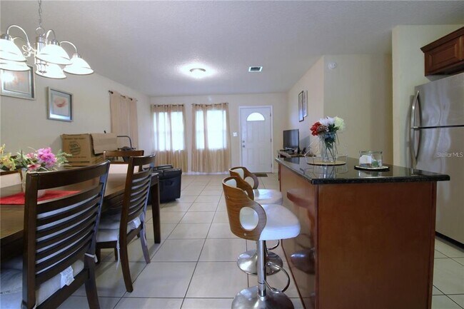 Building Photo - 5118 Anzio St